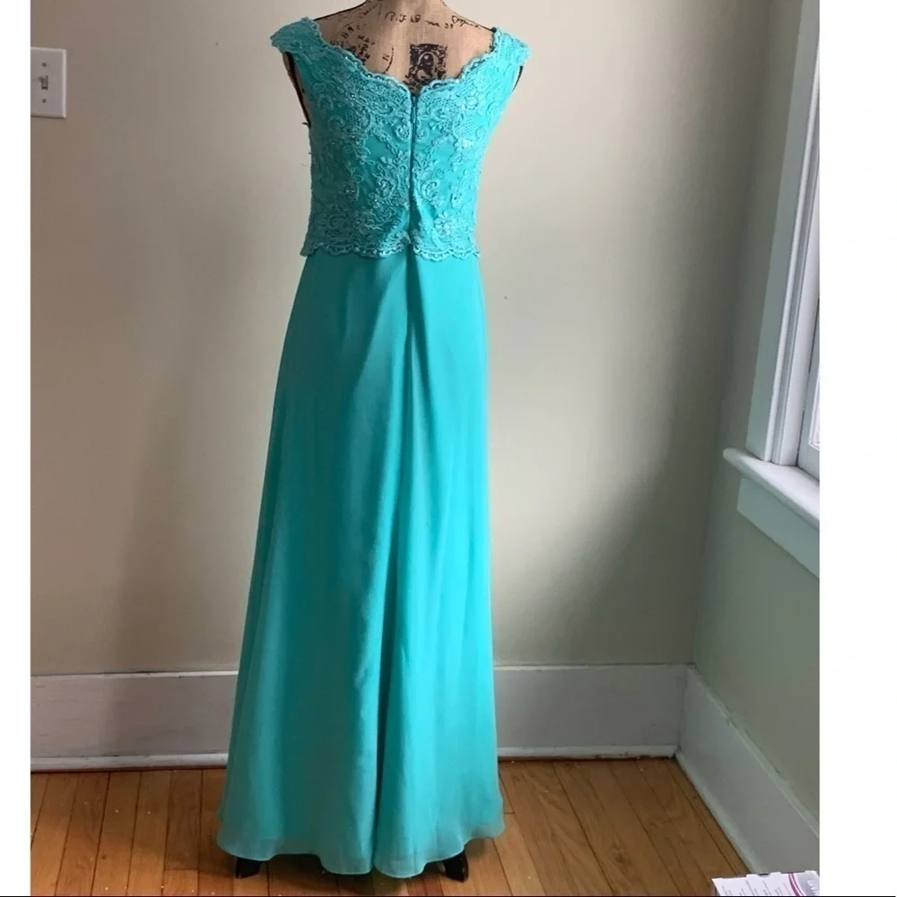 Azazi green embroidered dress size C